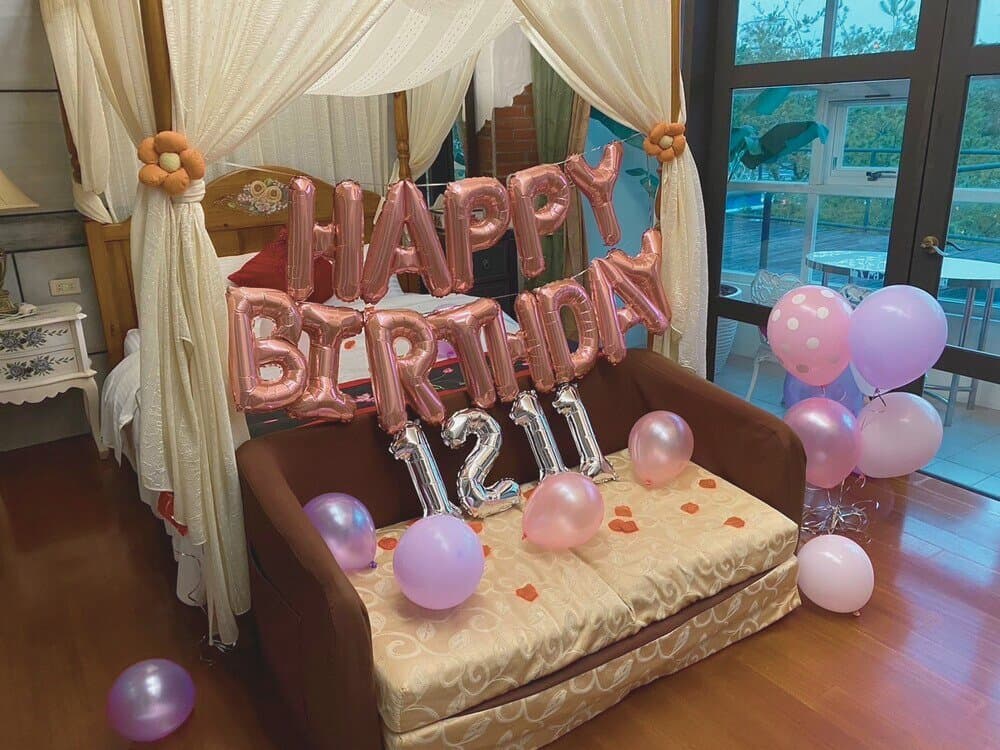 衿日林民宿-生日佈置